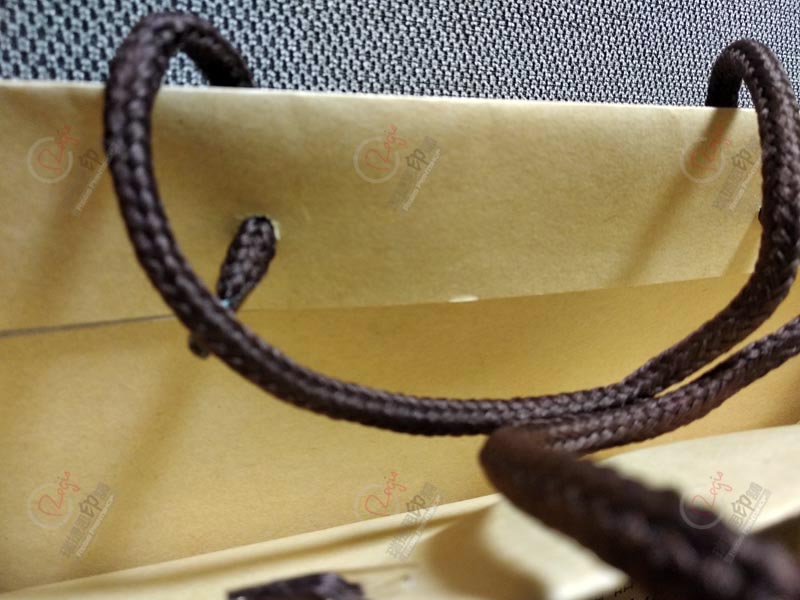 手提紙袋-120g淺棕色牛皮紙印刷-搭配咖啡色繩